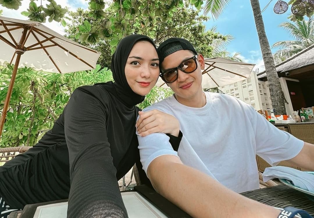 Khawatir Rezky Aditya Sakit Saat Umrah, Citra Kirana Langsung Berangkat ke Mekkah