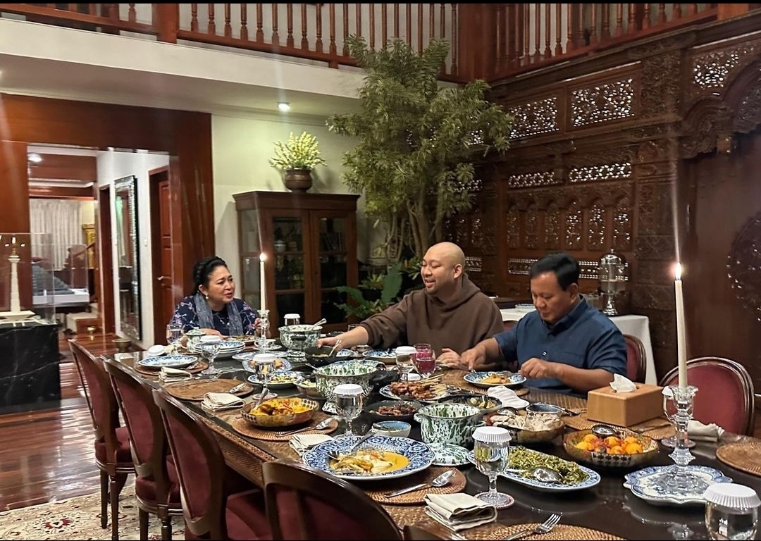 Prabowo Makan Bareng Titiek Soeharto, Habiburokhman: Bukti Keduanya Tetap Jalin Hubungan Baik