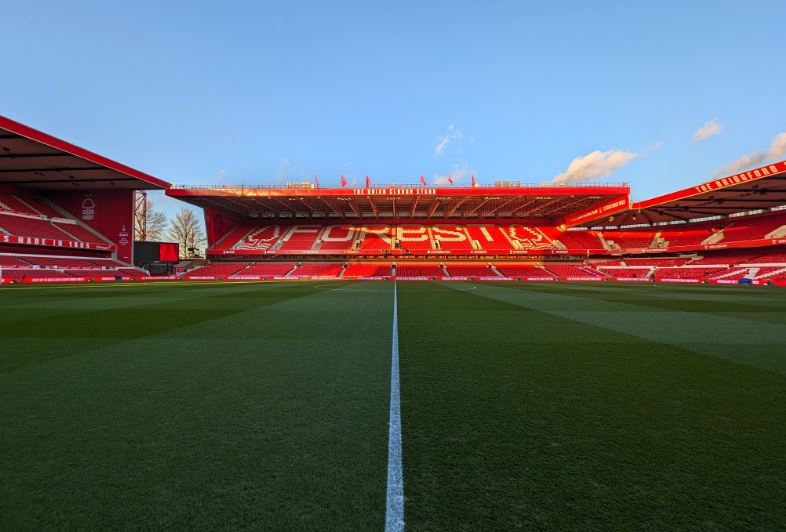 Jadwal Siaran Langsung Sepakbola Eropa Malam Ini: Nottingham vs MU, Real Madrid vs Valencia