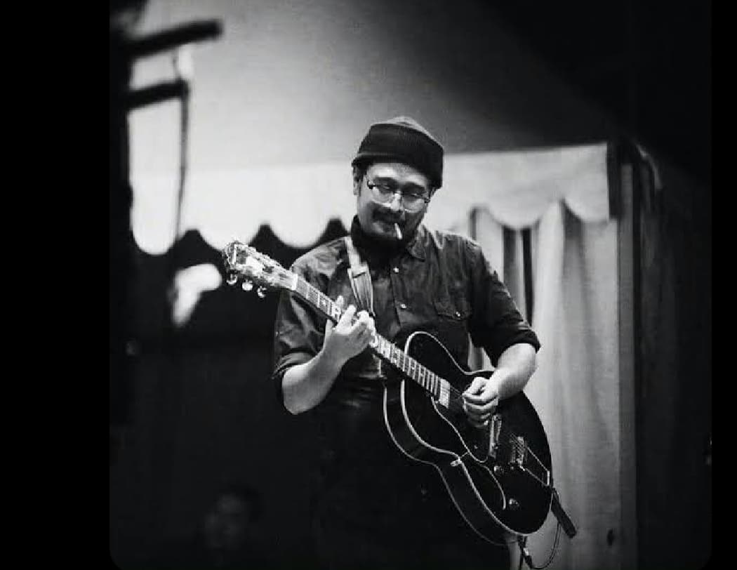 Ade Paloh dari Musisi Beralih ke Politik, Berikut Perjalanan Karier hingga Menjadi Caleg Nasdem