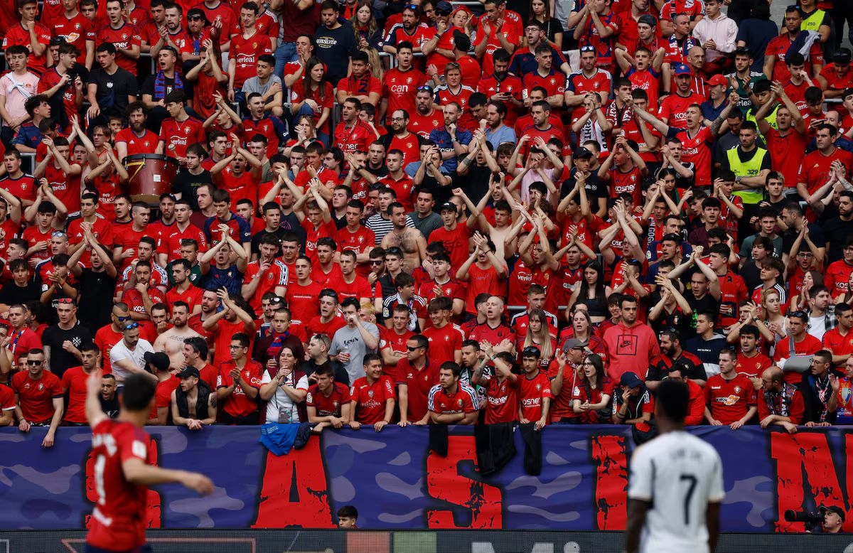 Diduga Lecehkan Vinicius JR, Osasuna Sangkal Adanya Nyanyian Rasis Saat Menjamu Real Madrid