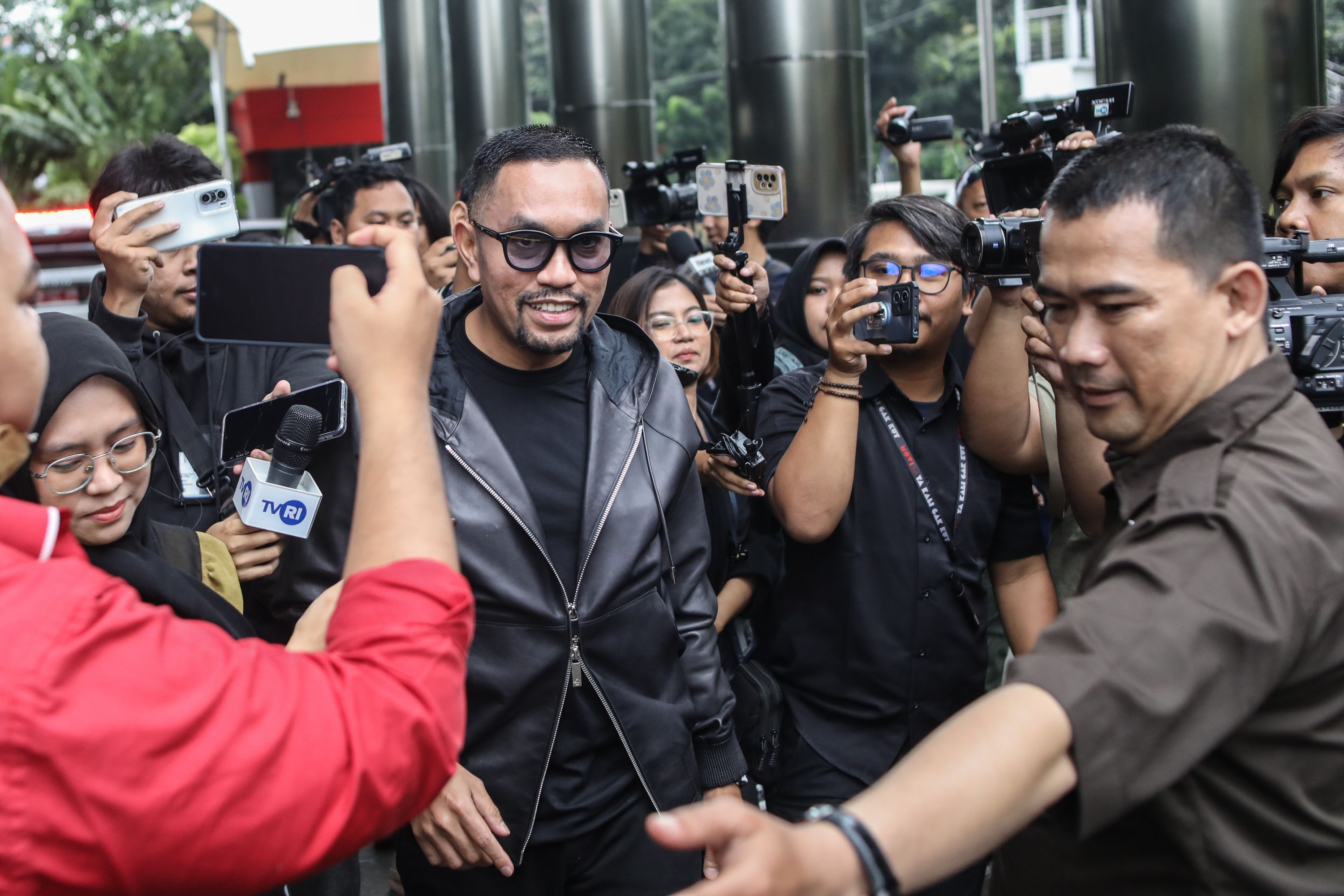 Ahmad Sahroni Tunggu Restu Surya Paloh untuk Maju di Pilgub DKI