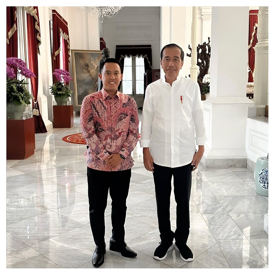 Profil dan Sepak Terjang Sendi Fardiansyah, Sekretaris Pribadi Iriana Jokowi yang Siap Maju Pilkada 2024 Sebagai Calwakot Bogor