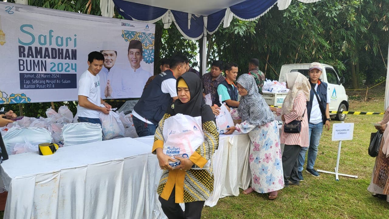 Patuh Arahan Menteri, Jasa Tirta II Gelar Safari Ramadhan dan Bagikan 1.000 Sembako Murah