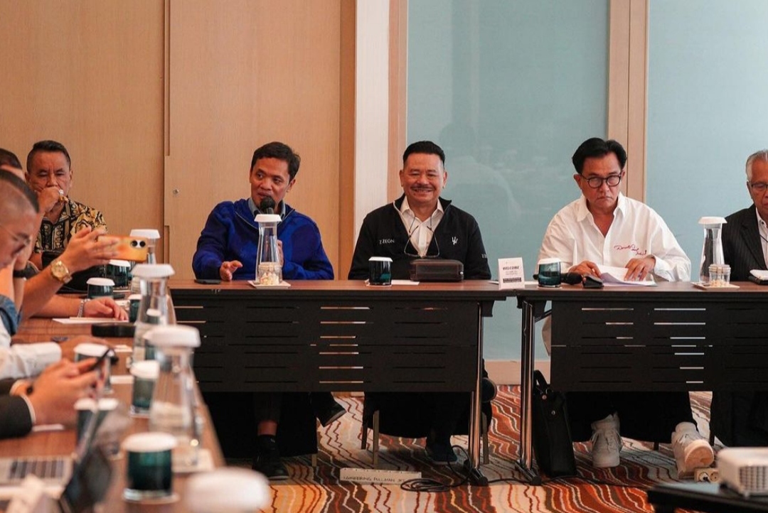 45 Lawyer Pembela Prabowo-Gibran Kumpul Usai Kubu Ganjar-Anies Ajukan Gugatan di MK