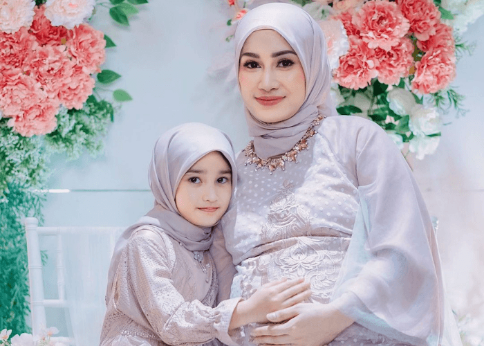 Profil Icha Annisa Faradila, Artis Cantik yang Dituduh Kirim Santet ke Stevie Agnecya