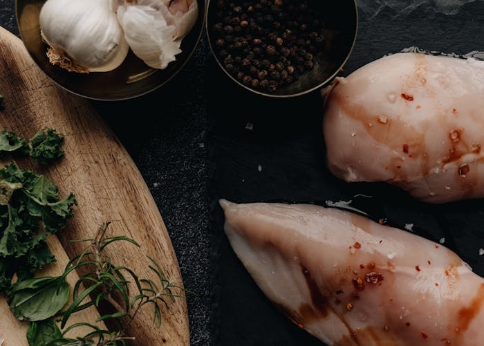 Resep Ayam Suwir Kemangi, Menu Praktis untuk Sahur