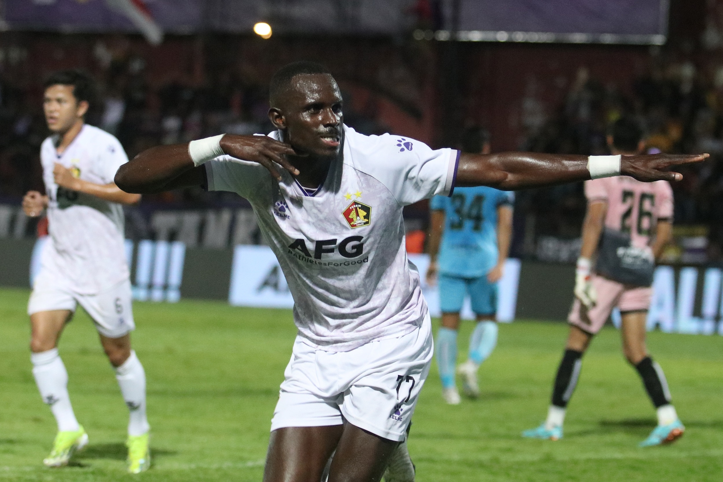 Flavio Silva Cetak Lima Gol untuk Persik, Persikabo 1973 Dipastikan Turun Kasta dari Liga 1