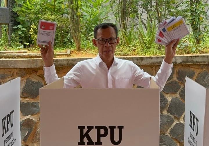 Jaro Ade Beri Penjelasan, Hakim Saldi Isra Sebut Desa Cileuksa Saat Persidangan MK