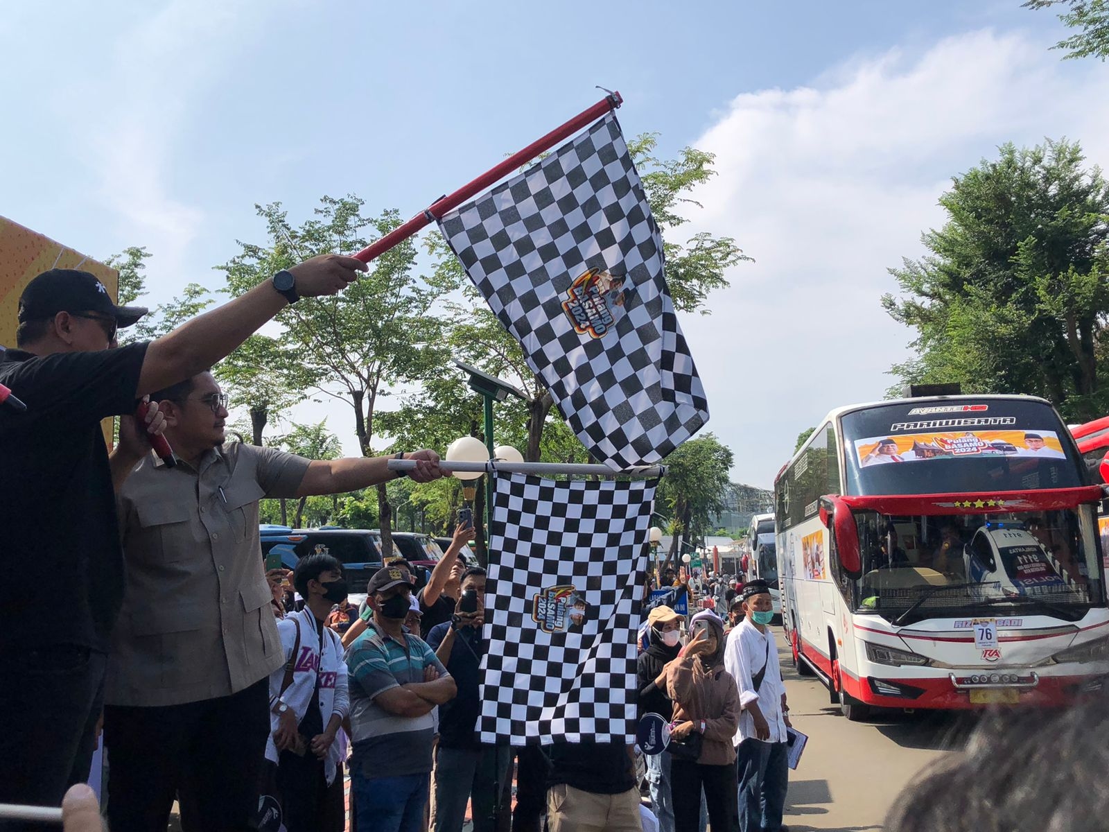 Gerindra Bantu Warga Minang Mudik Lewat Program Pulang Basamo, 150 Bus Diberangkatkan