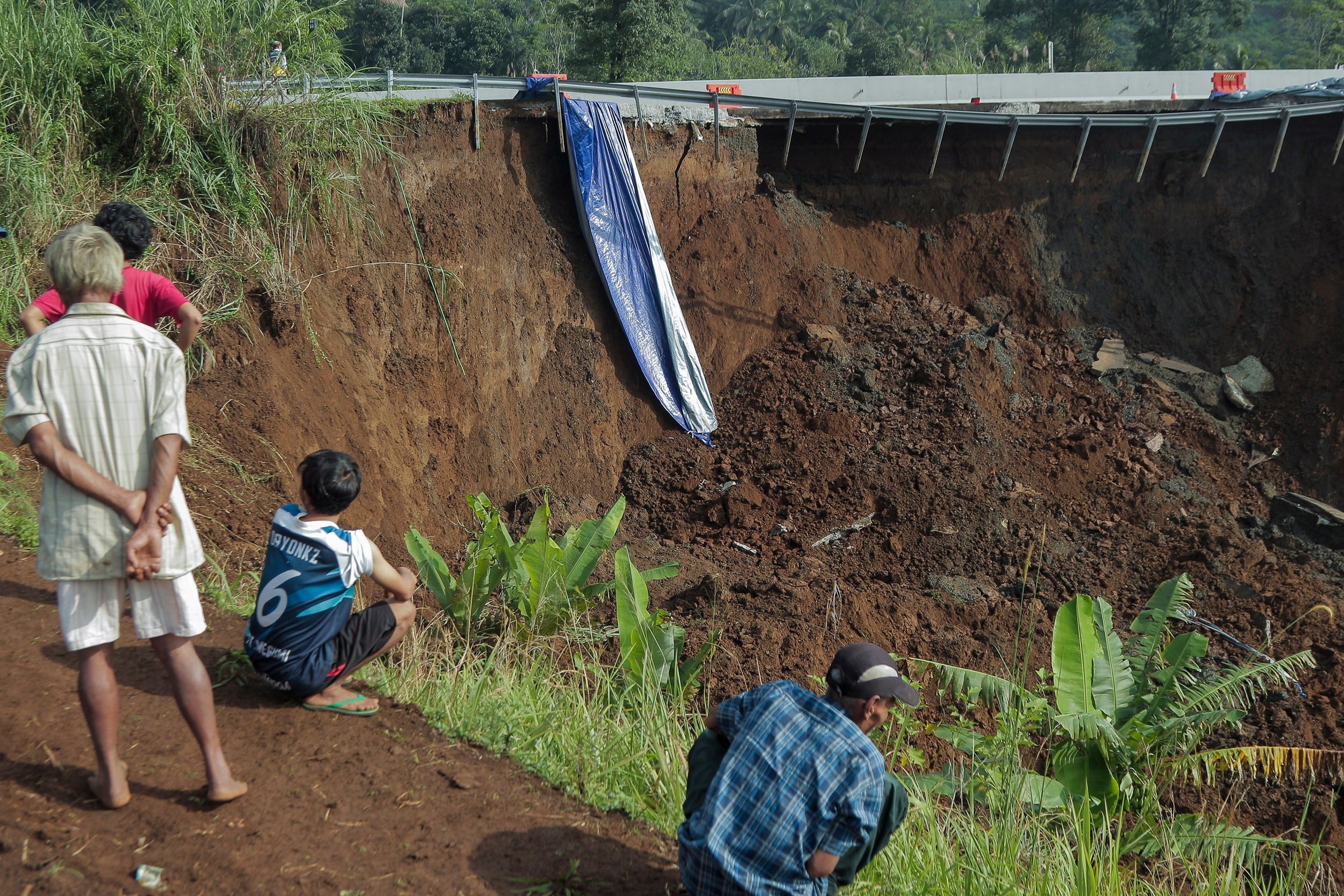 Buntut Longsor di Tol Bocimi KM 64, Polisi Terapkan Rekayasa Lalu Lintas Dua Arah