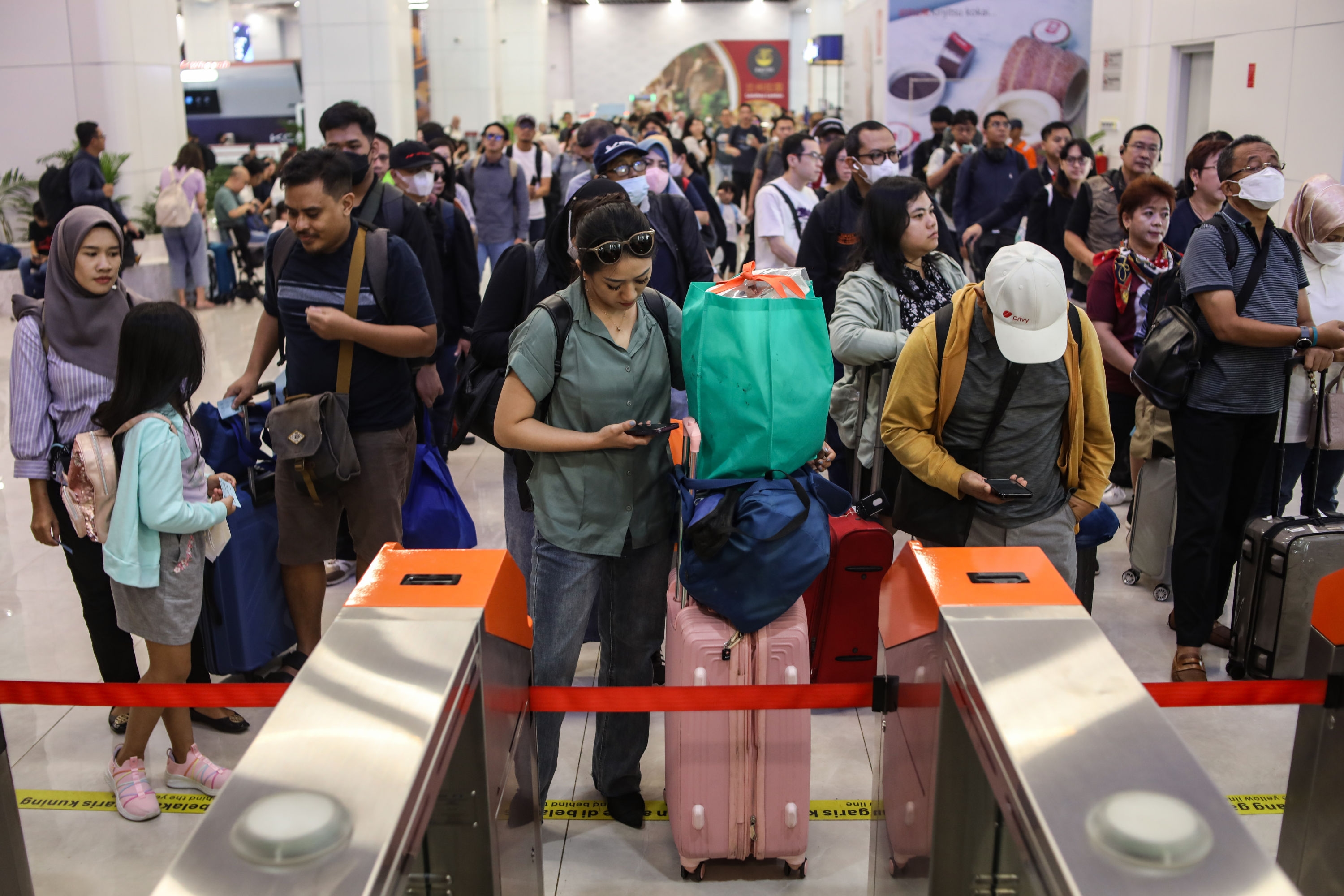 Libur Panjang Waisak 2024, Whoosh Angkut 21.000 Penumpang per Hari