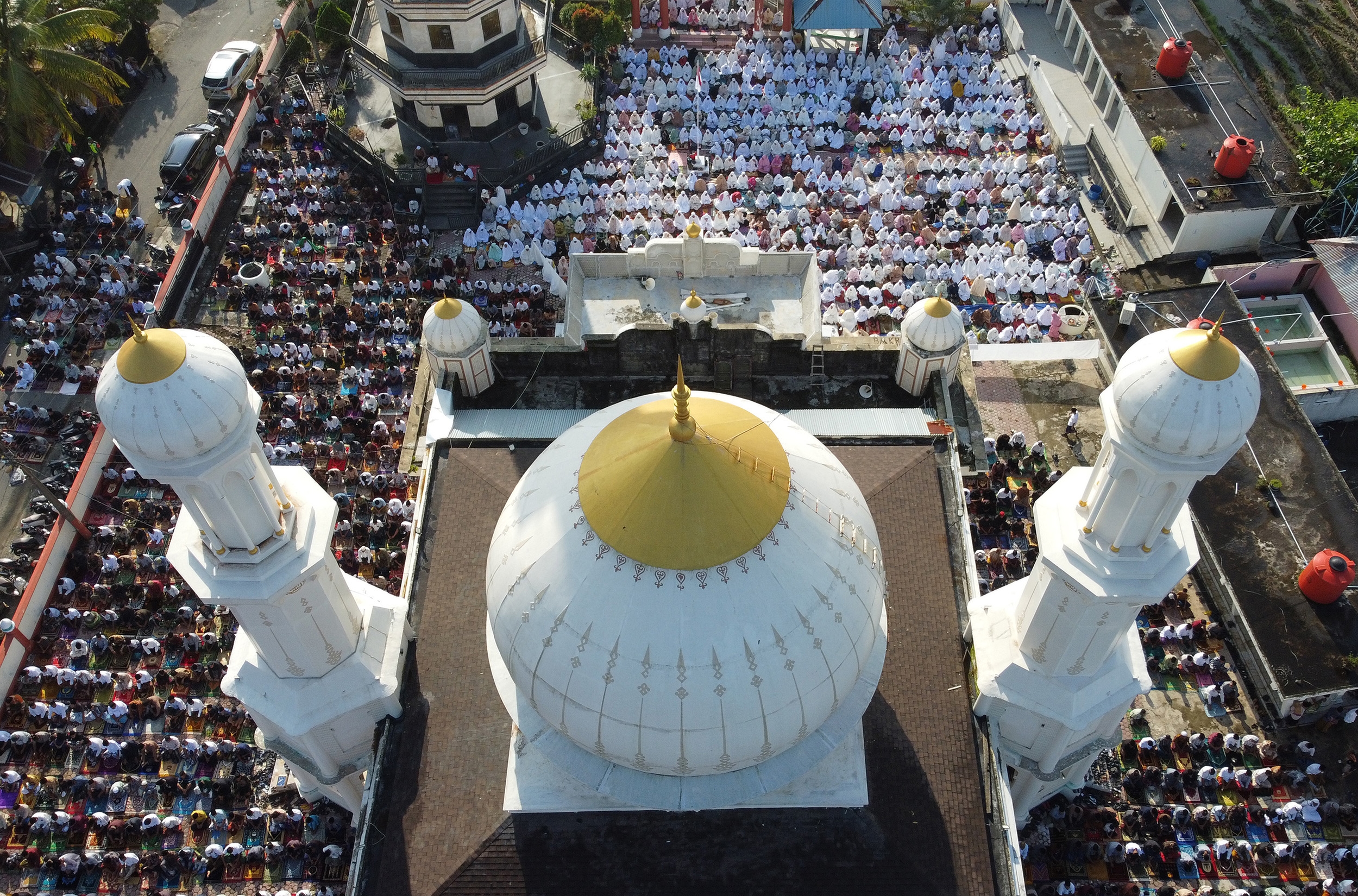 Tata Cara Pelaksanaan Shalat Jumat beserta dengan Khutbahnya