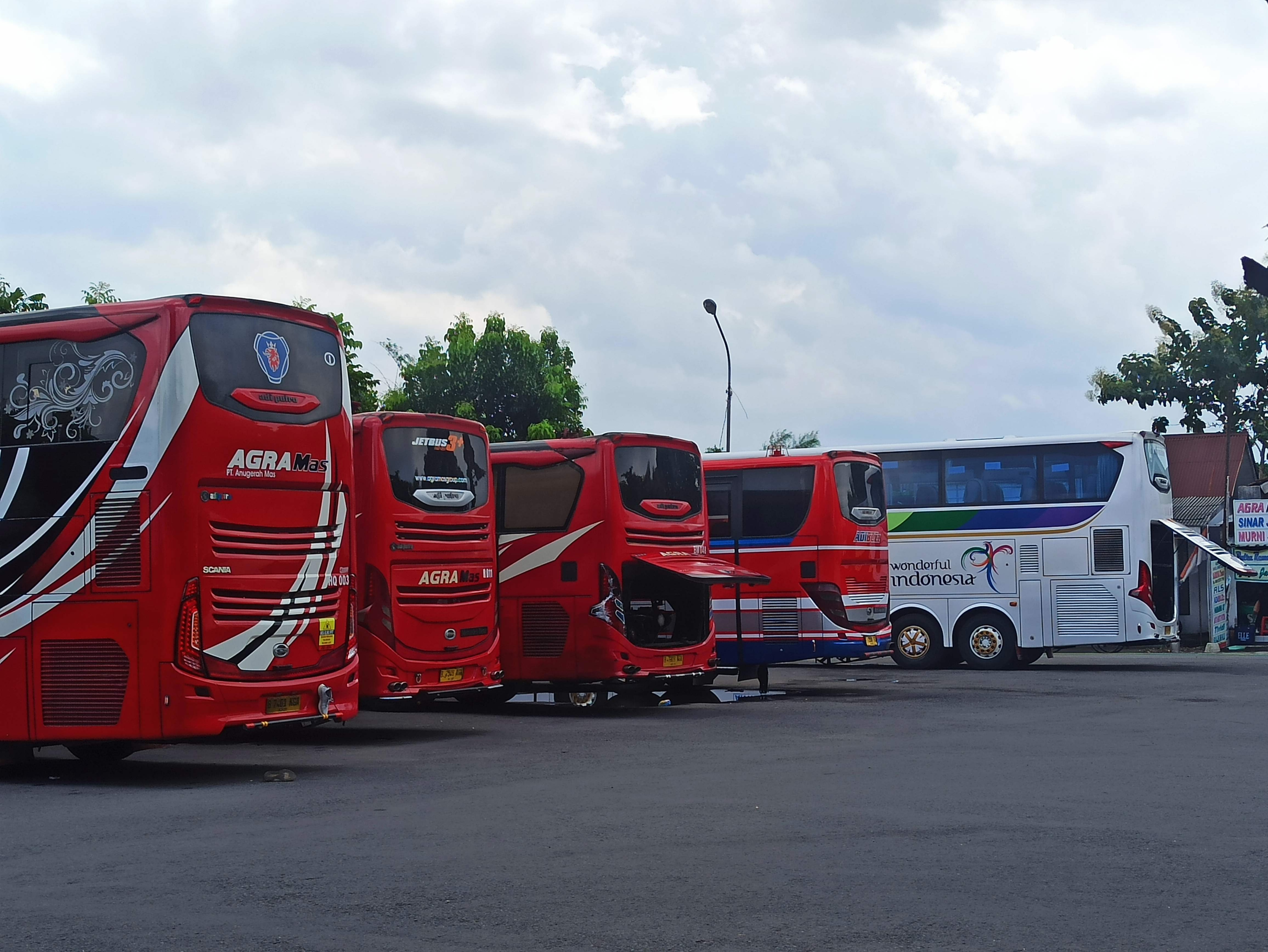 Puncak Arus Balik Diprediksi Hari Ini, Terminal Jombor Mulai Dipadati Pemudik