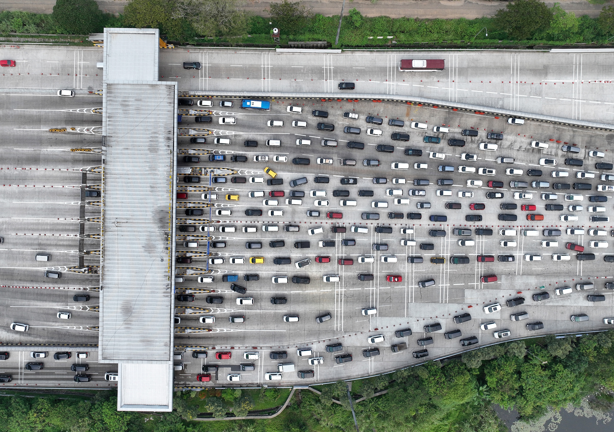 Libur Natal 2024: Jasa Marga Catat 467 Ribu Kendaraan Kembali ke Jabotabek