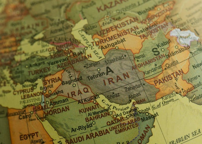 Status Siaga II Dikeluarkan, WNI di Iran Diimbau Bawa Run Bag