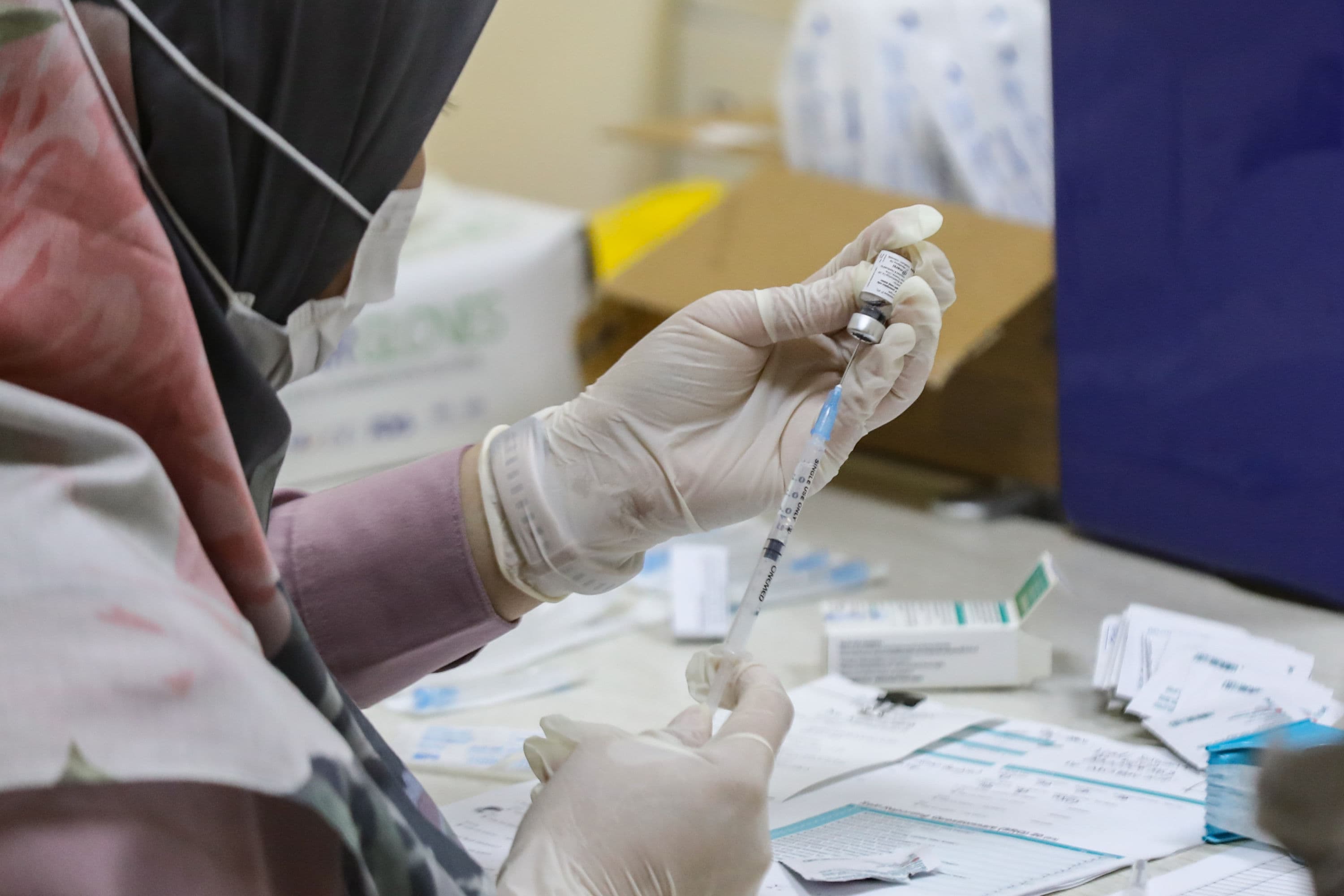 Bagaimana Cara Kerja Vaksin? Simak Penjelasan ini Lengkap dengan Definisi dan Efek Sampingnya