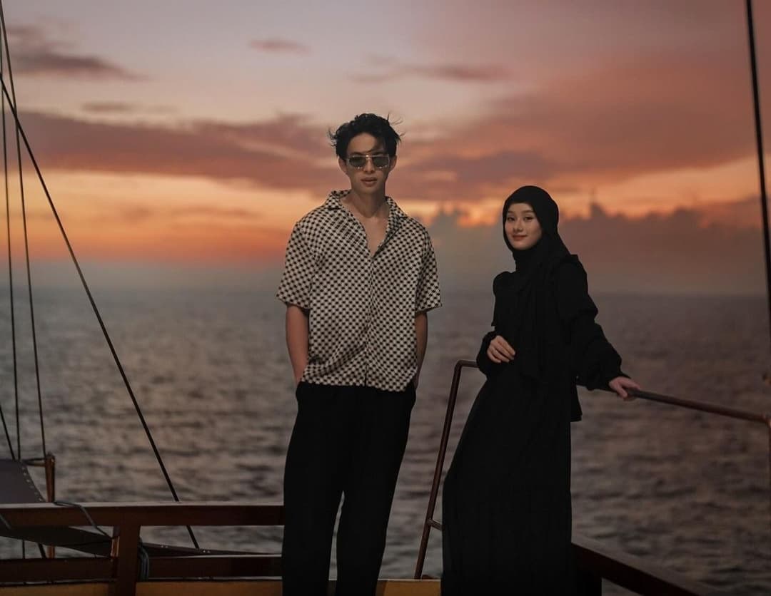 Kejang Saat Diving, Rey Mbayang Bersyukur Diselamatkan Allah dengan Cara Ini!