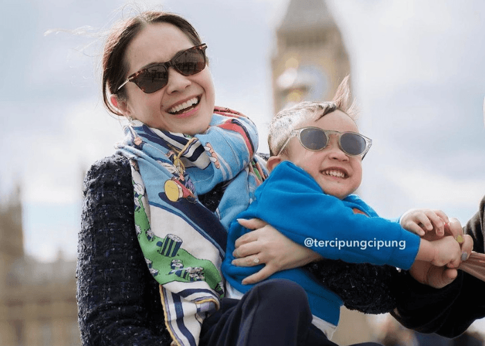 Nagita Slavina Kena Kritik Netizen Usai Sering Beri Makanan Bekas Gigitannya ke Orang Lain: Kebiasaan yang Kurang Baik!