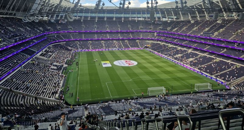 Jadwal Siaran Langsung Liga Inggris Malam Ini: Liverpool vs Wolverhampton, Tottenham vs MU