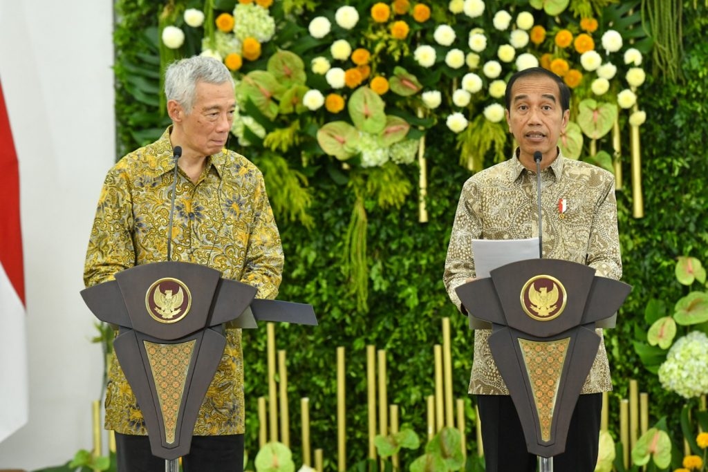 Jokowi dan PM Singapura Bahas Perjanjian FIR hingga Investasi di IKN
