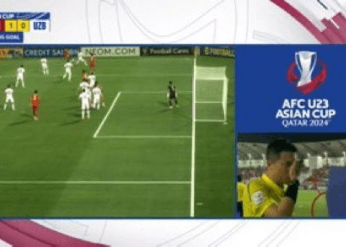 Wasit Shen Yinhao Dirujak Netizen Usai Gagalkan Gol Ferrari di Piala Asia U-23 Indonesia Vs Uzbekistan