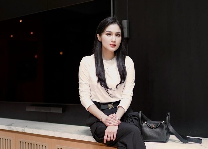 Sandra Dewi Tutup Akun Instagram Lantaran Sakit Hati Anaknya Kena Bully Netizen