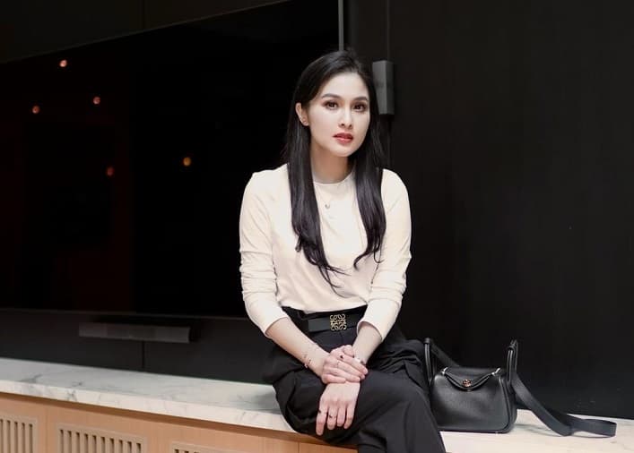 Sandra Dewi Tutup Akun Instagram Lantaran Sakit Hati Anaknya Kena Bully Netizen