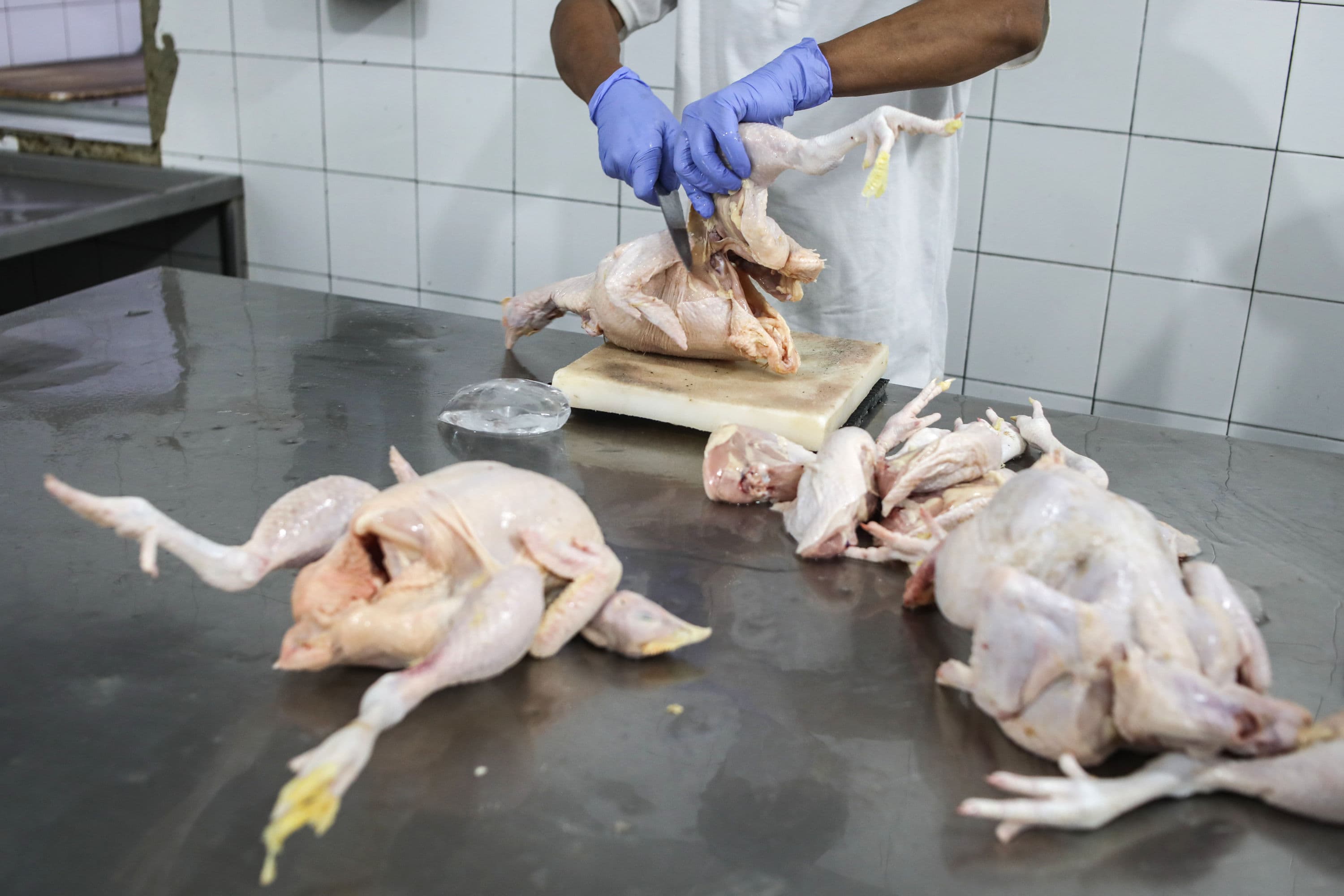 Bagaimana Cara Menghindari Makanan dan Minuman Haram?