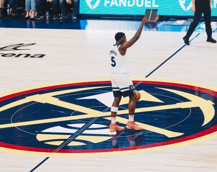 Playoff NBA: Menangi Gim 7, Minnesota Timberwolves Singkirkan Juara Bertahan untuk Rebut Final Konferensi