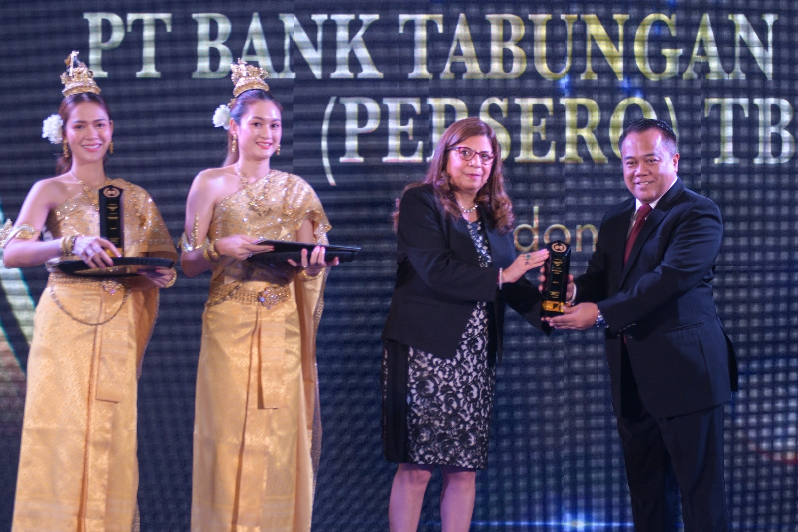 Konsisten Jalankan Peran, BTN Raih Best Savings Bank Award