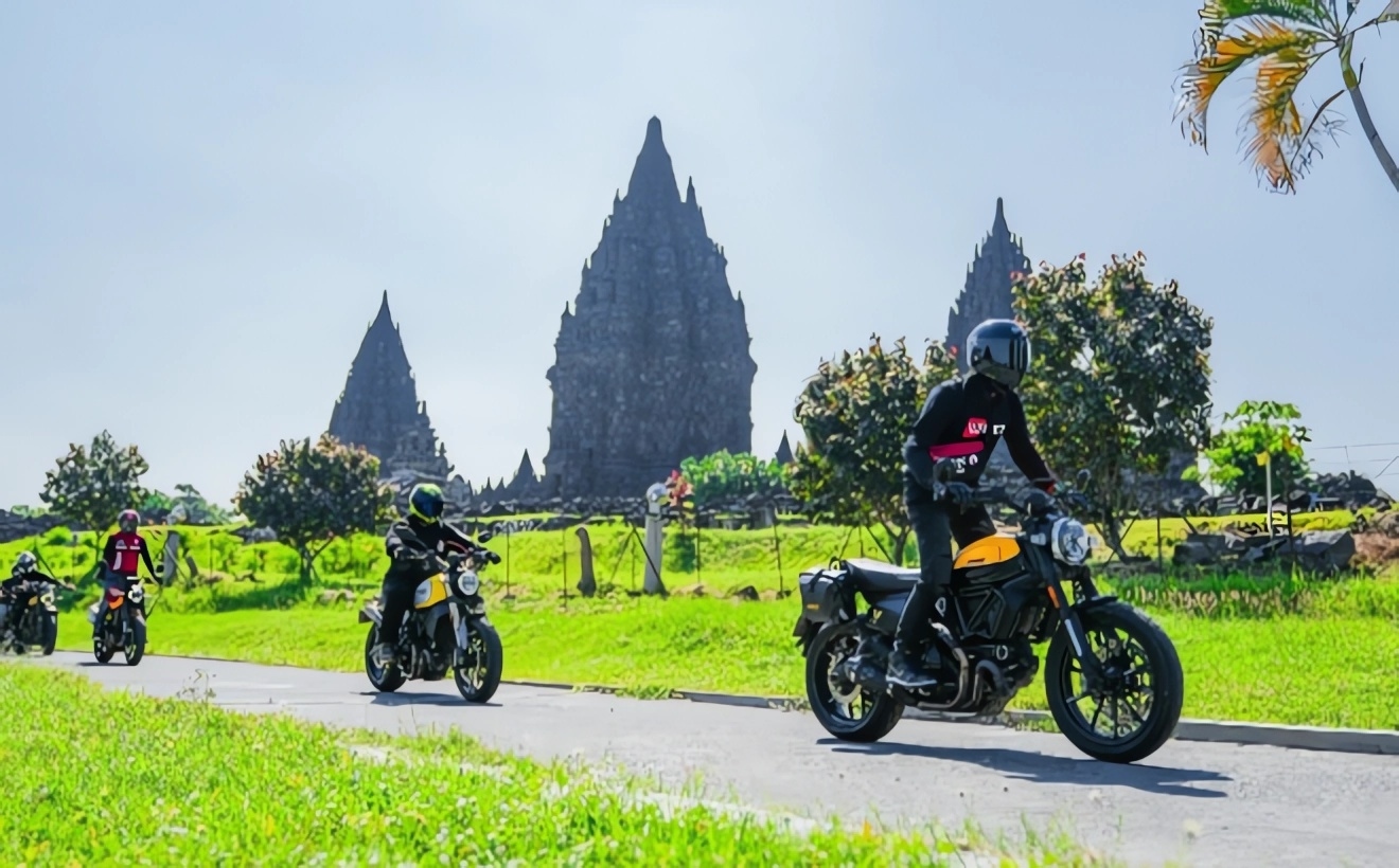 Bagaimana Perkembangan Agama Hindu-Buddha di Indonesia pada Masa Kerajaan Hindu-Buddha?