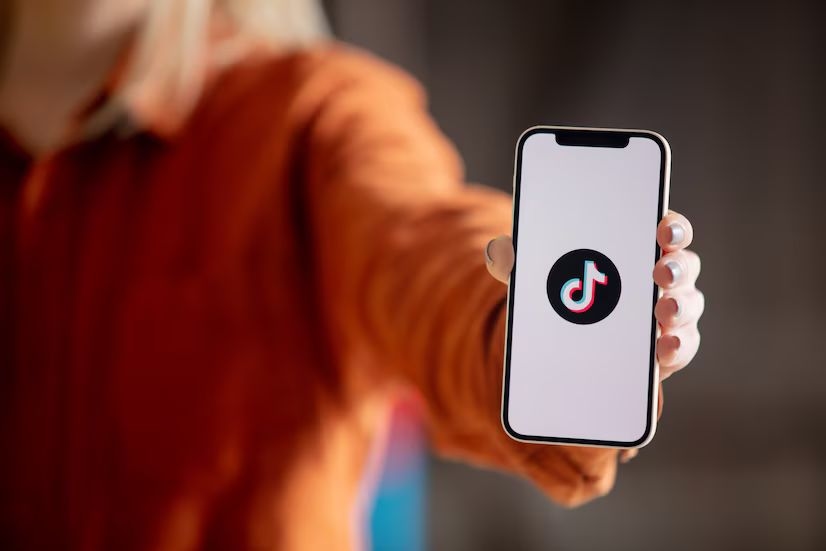 TikTok Mulai Sematkan Watermark pada Konten AI untuk Peringatkan Pengguna