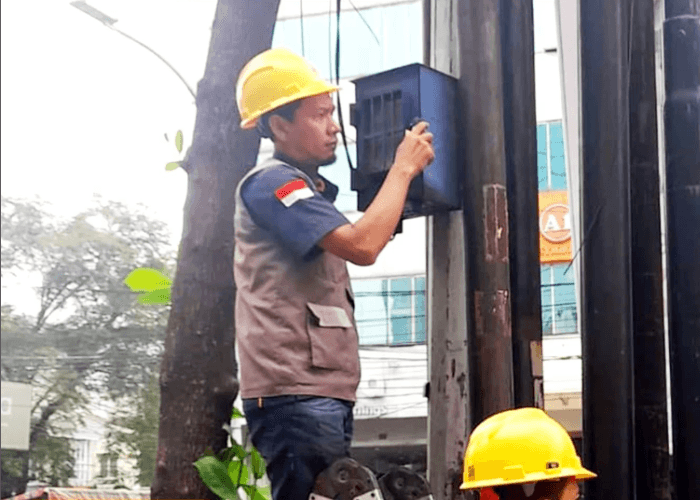 PLN Cabut Listrik Pedagang Martabak Usai Viral Kasus Dishub, Netizen: Gak Setoran, Gak Aman!