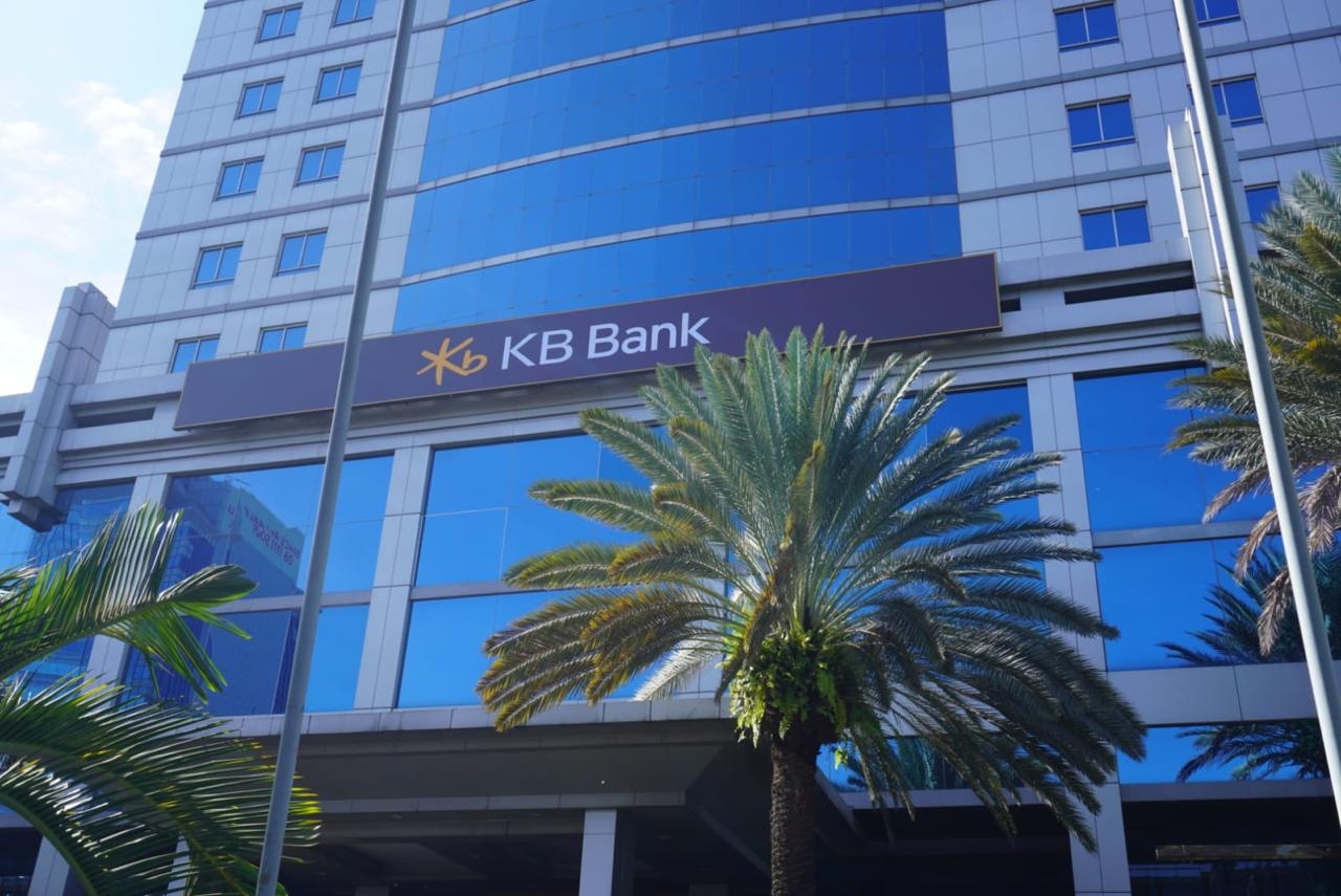 KB Bank Tandatangani Kerja Sama Dealer Financing dengan APM Mercedes-Benz Indonesia