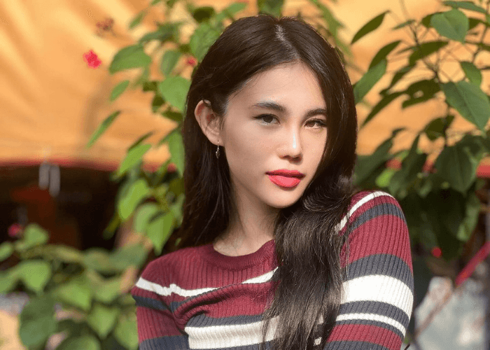 Profil Zoe Levana, Selebgram Cantik yang Viral Usai Mobilnya Terjebak di Jalur TransJakarta