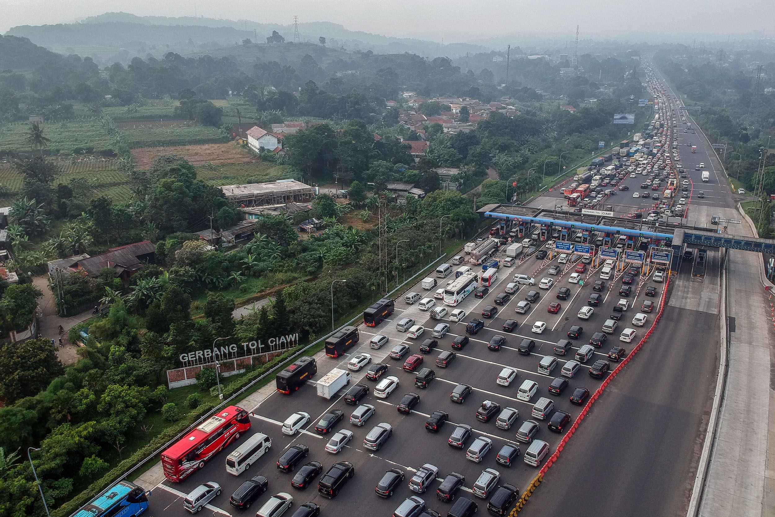 Mudik 2025: Aturan One Way Akan Diterapkan Jika Lalu Lintas Lebihi 8.000 Kendaraan per Jam