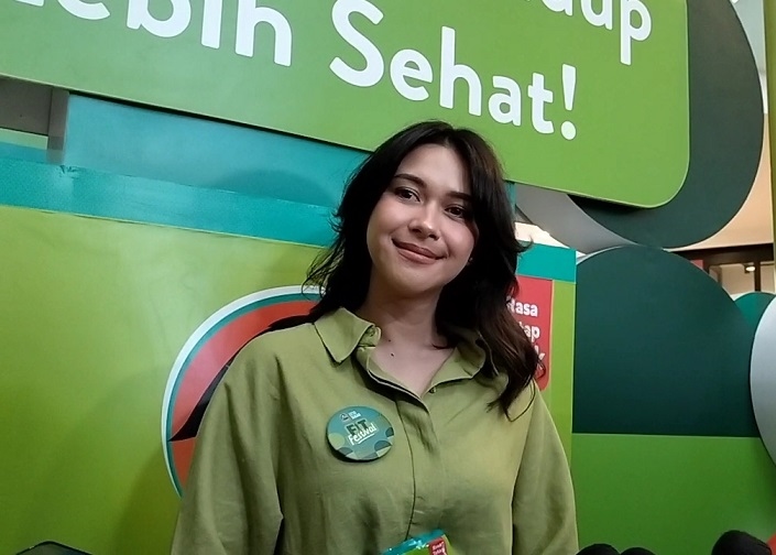 Begini Cara Nana Mirdad Tetap Romantis di Usia Pernikahan 18 Tahun