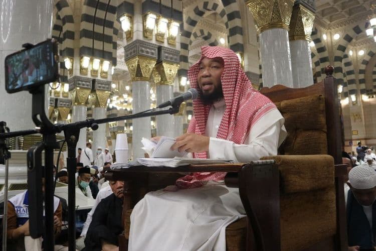 Sosok Ustaz Ariful Bahri Asal Riau, Satu-satunya WNI yang Jadi Penceramah Tetap di Masjid Nabawi