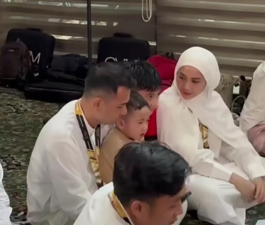 Lagi Naik Haji, Raffi Ahmad Tarik Diri dari Proyek Beach Club Gunungkidul