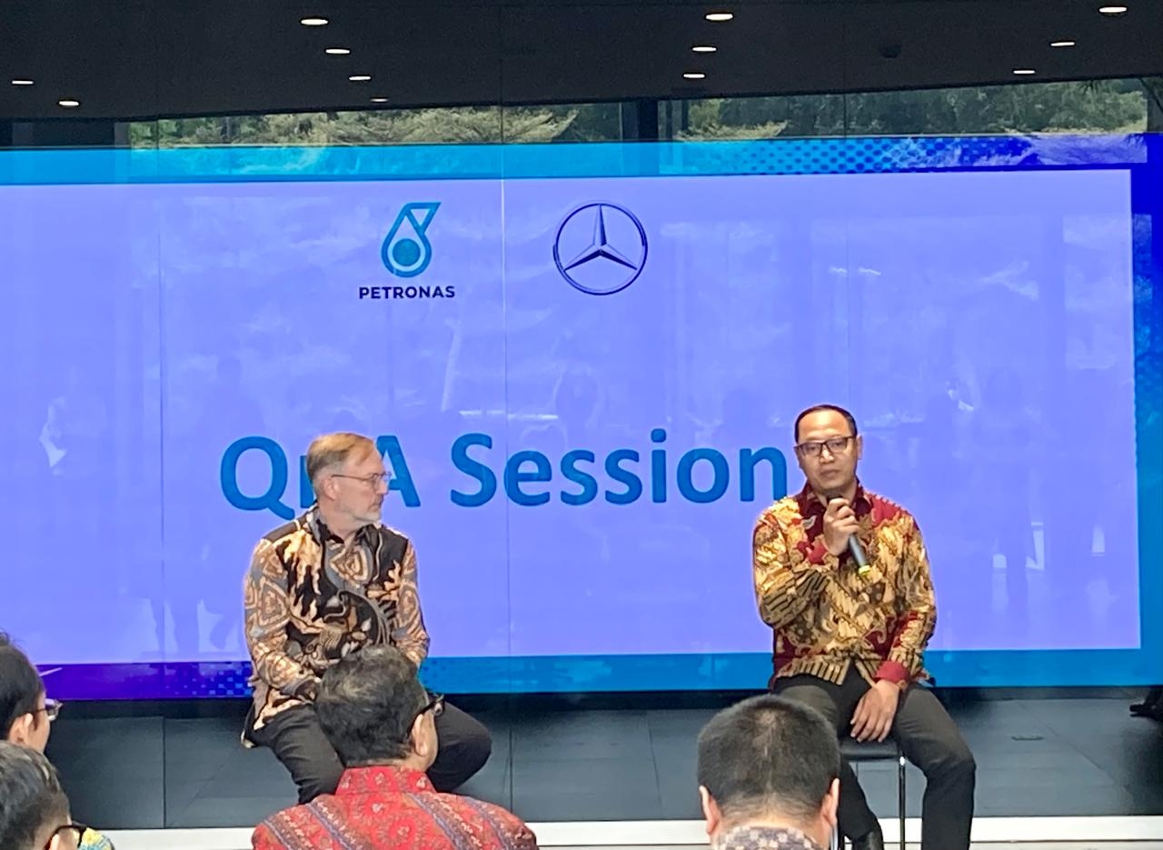 Mercedes-Benz Perkuat Layanan Purna Jual dengan PETRONAS Lubricants International