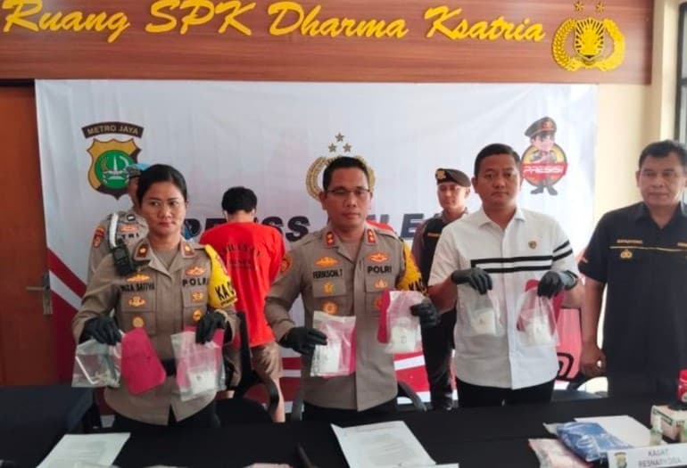 Polisi Tangkap 2 Pengedar Sabu Dibungkus Kemasan Teh Herbal di Penjaringan