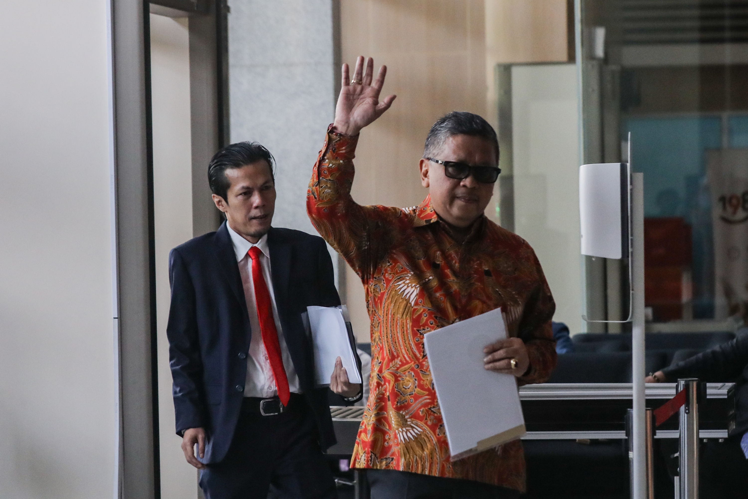 4 Jam Diperiksa KPK, Hasto: Pemeriksaan Hanya 1,5 Jam Sisanya Ditinggal Kedinginan