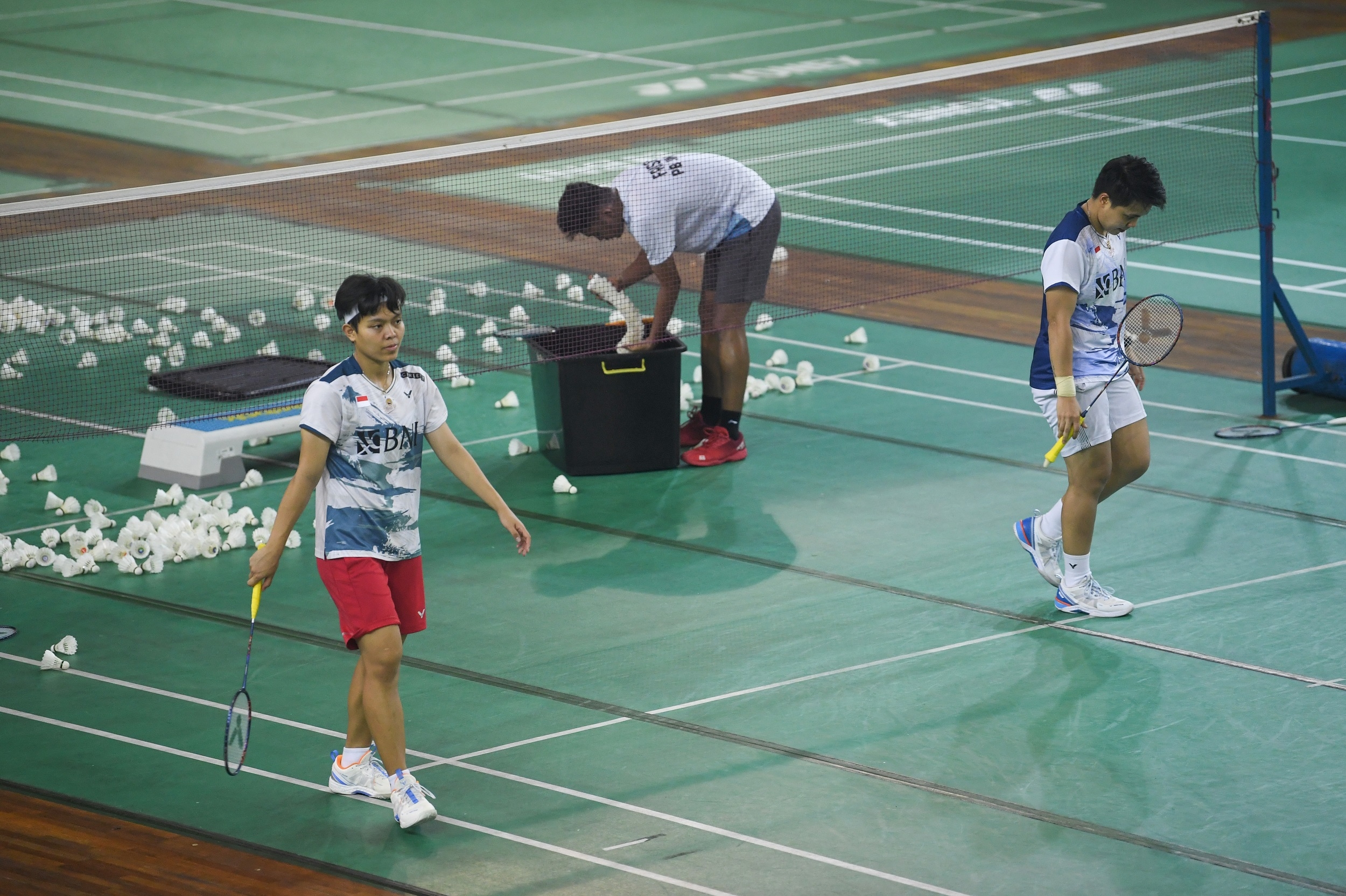 Tim Bulutangkis Indonesia Terbang Lebih Awal ke Paris 13 Juli, Adaptasi Cuaca Dingin Eropa