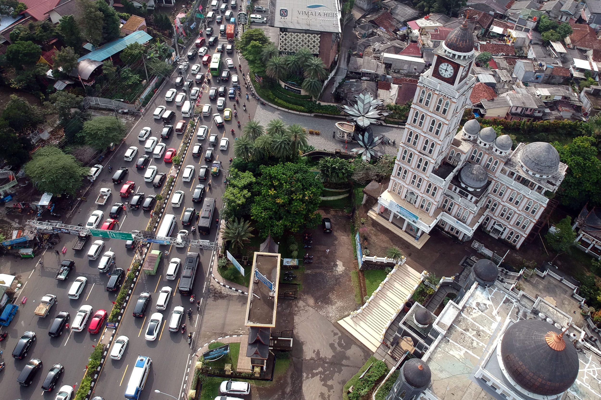 Kemacetan Terus Berulang, Puncak Bogor Harus Sediakan Angkutan Umum