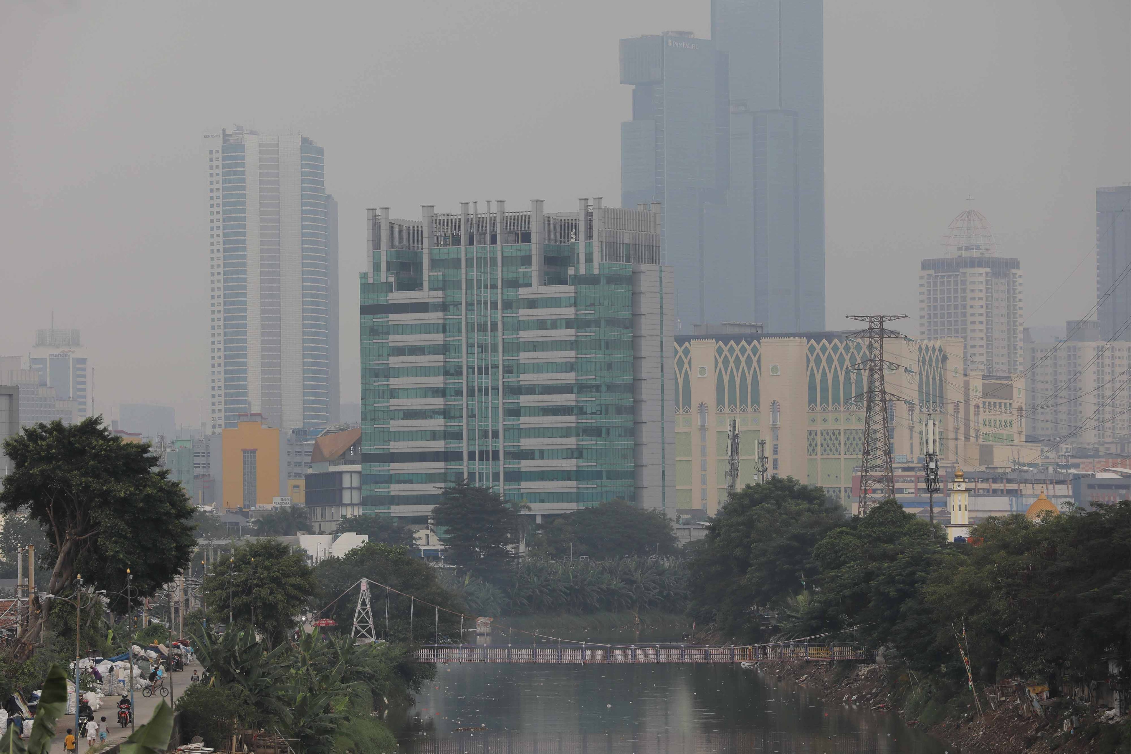 Udara Jakarta Hari Ini: Polusi Kembali Mengkhawatirkan, AQI Capai 136