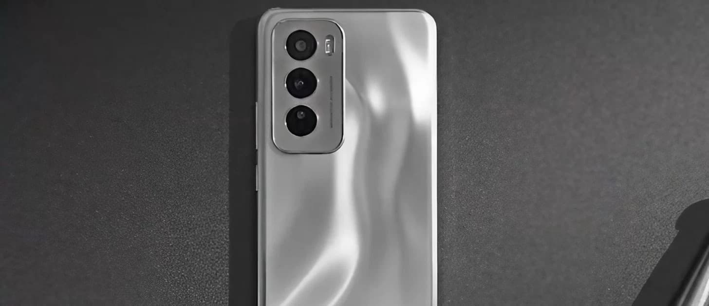 Oppo Segera Lakukan Peluncuran Global Reno12 dengan Model Baru Astral Silver