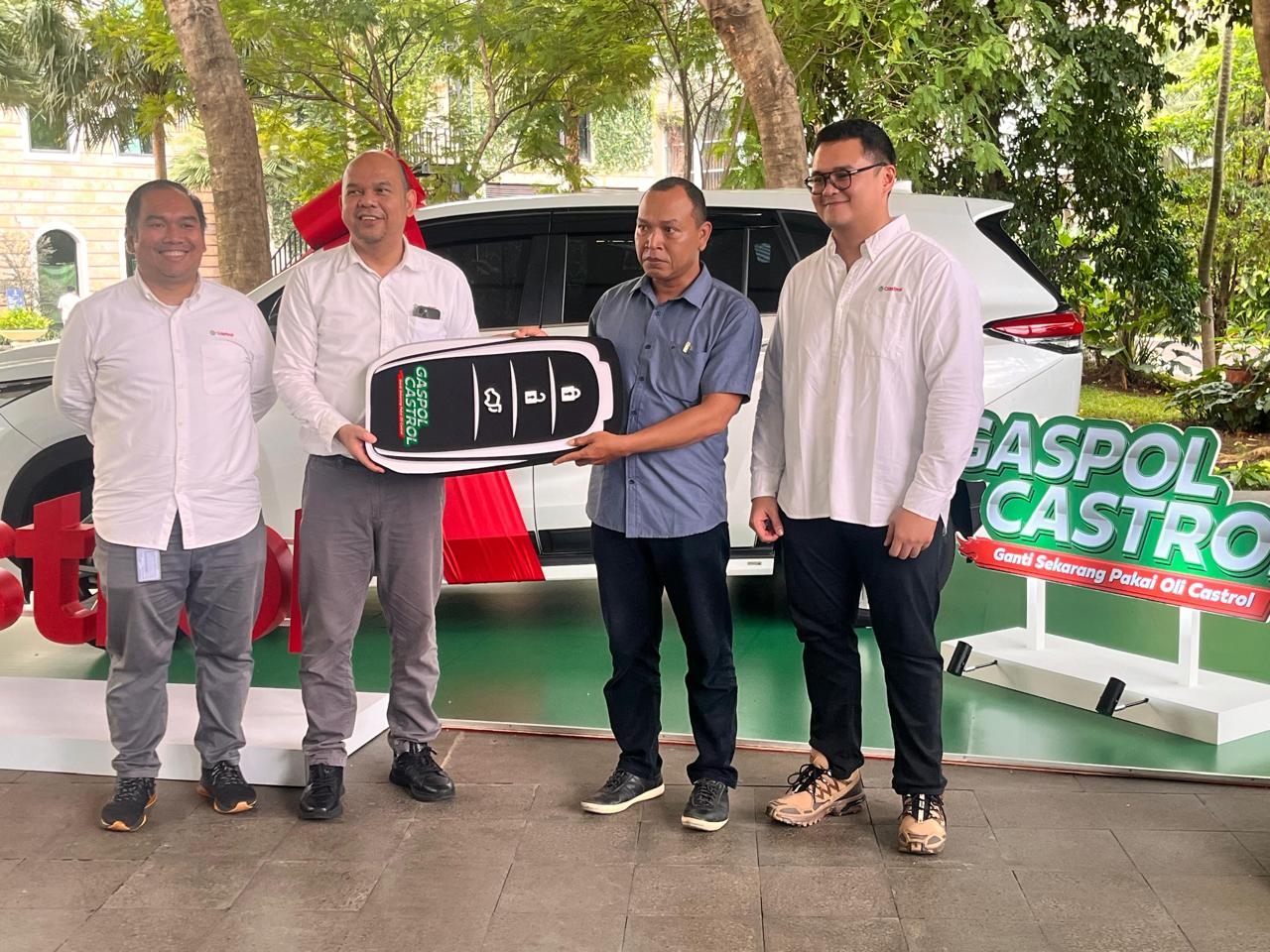 Program GASPOL Castrol Hadiahi Pelanggan Mobil All New Kijang Innova Zenix