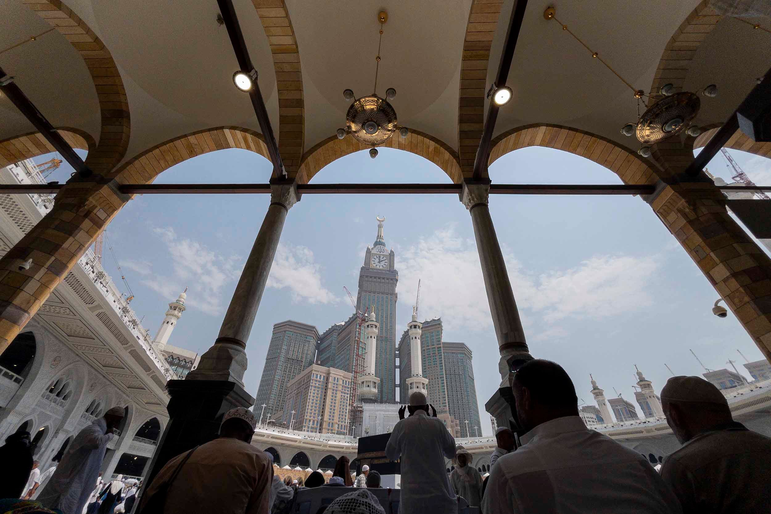 6 Larangan di Masjidil Haram dan Nabawi Selama Haji 2025, Jemaah Haji Harus Tahu!