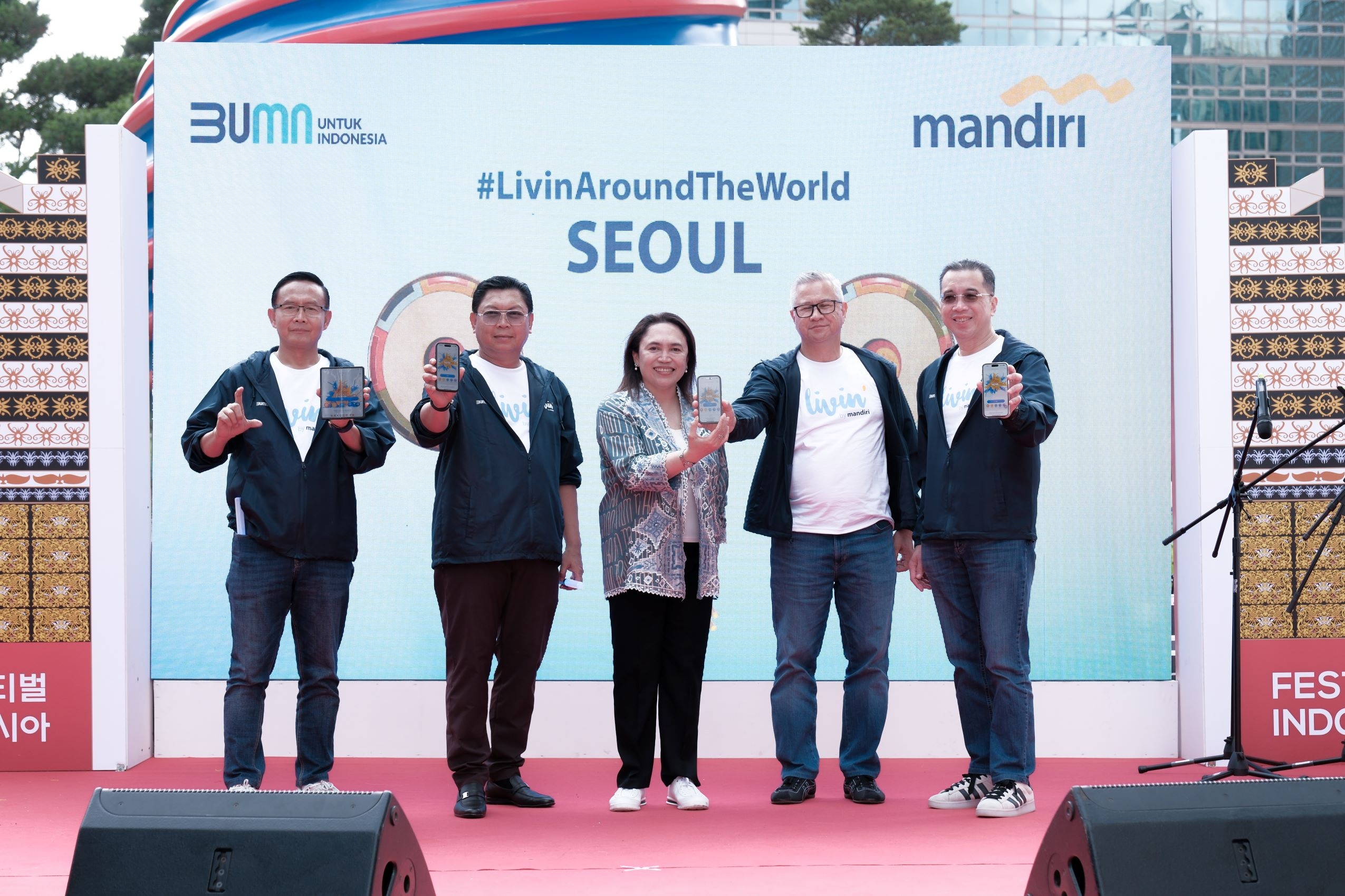 Konsisten! Bank Mandiri Gelar Program Mandiri Sahabatku dan Kenalkan Fitur Livin’ di Seoul